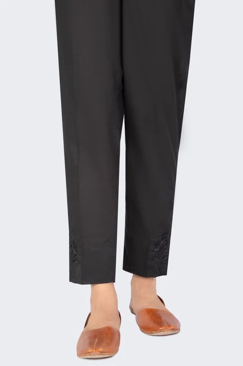 Embroidered Cambric Cigeratte Pants - Black
